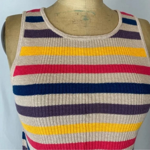 Golden by TNA (Aritzia) Linen Blend Striped Knit Tank Top Size M - Picture 2 of 7